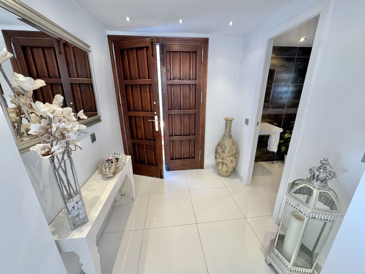 Huis te koop in Calahonda | 5 slaapkamers H5319469