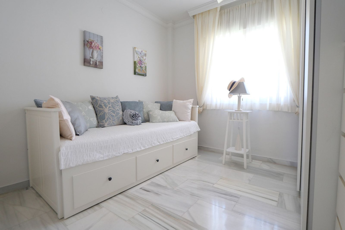 Appartement te koop in Calahonda | 2 slaapkamers H5324236