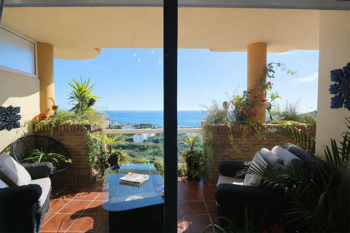 Appartement te koop in Calahonda | 2 slaapkamers H5324236