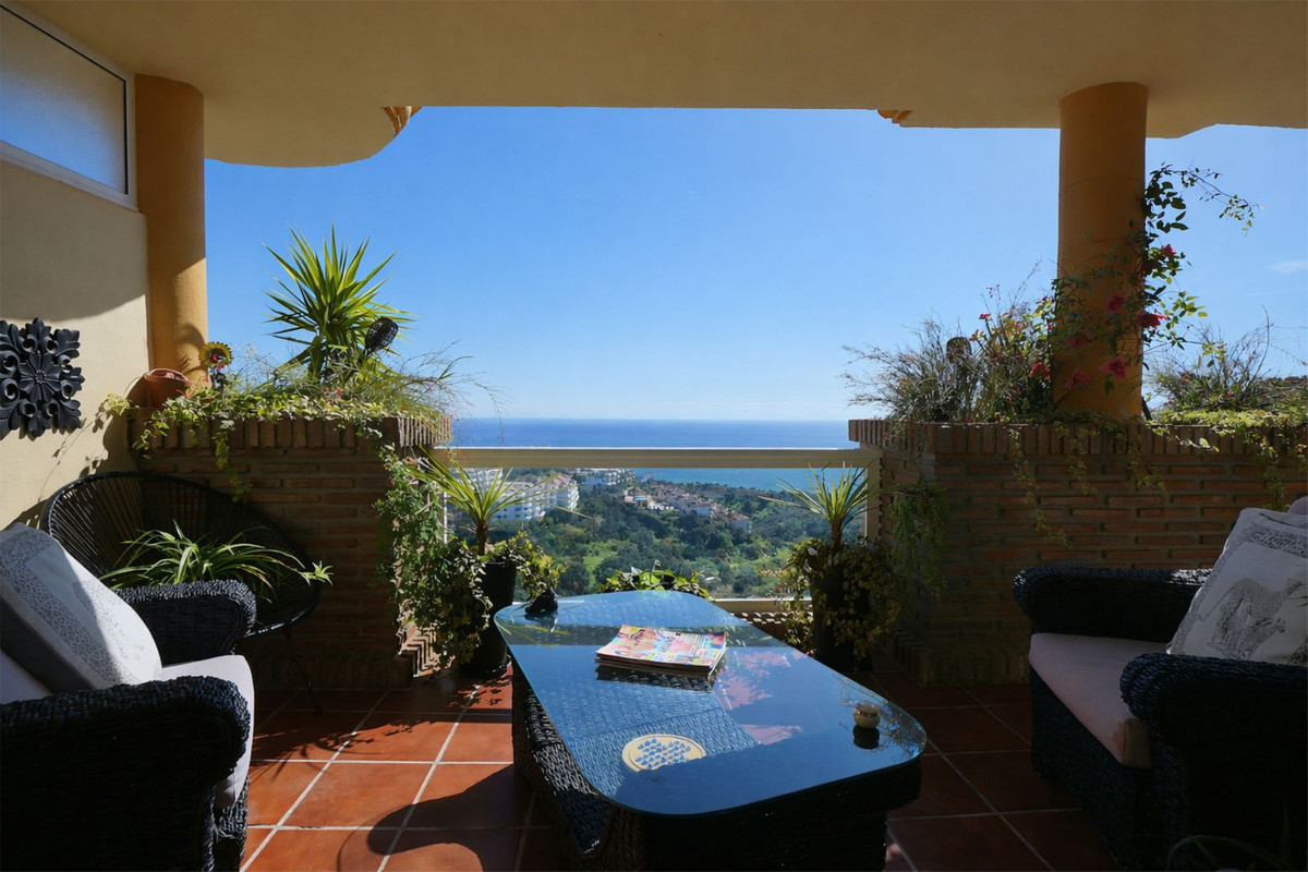 Appartement te koop in Calahonda | 2 slaapkamers H5324236