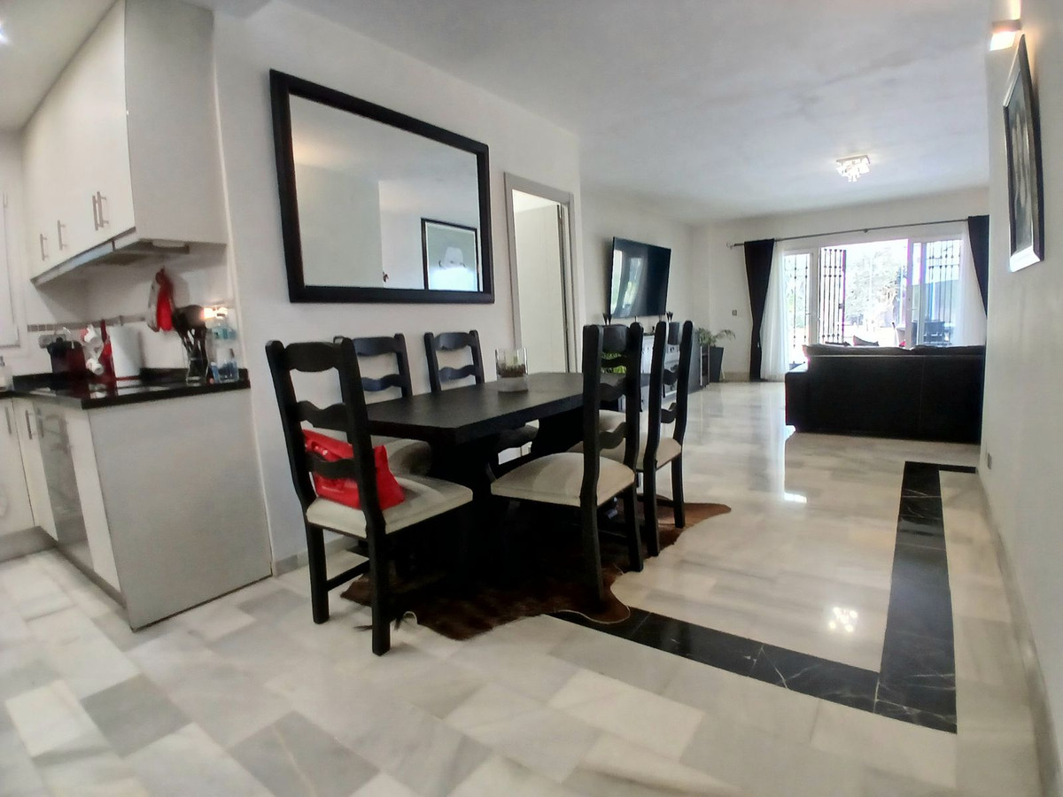 Appartement te koop in Calahonda | 3 slaapkamers H5324401