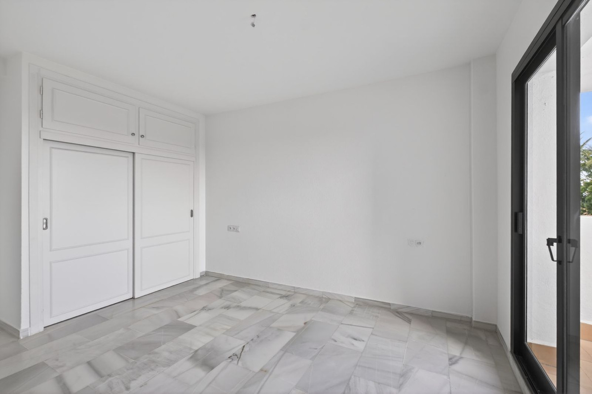 Appartement te koop in Calahonda | 2 slaapkamers H5325289