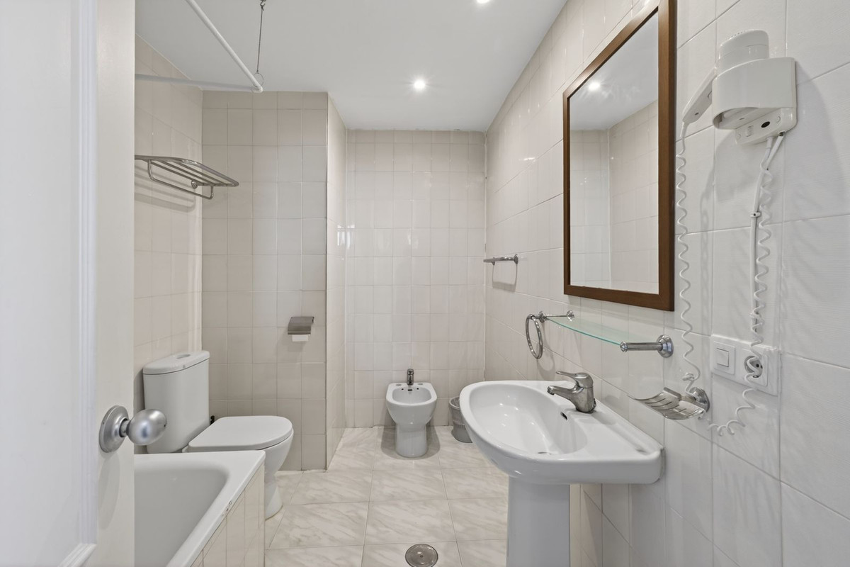 Appartement te koop in Calahonda | 2 slaapkamers H5325289