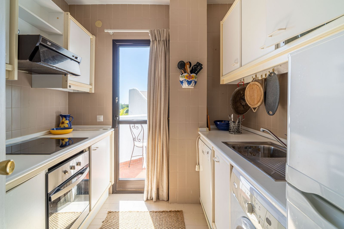 Appartement te koop in Calahonda | 2 slaapkamers H5330416