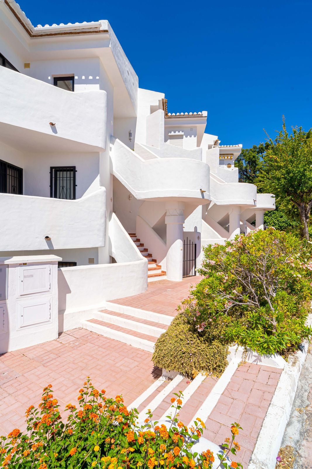 Appartement te koop in Calahonda | 2 slaapkamers H5330416