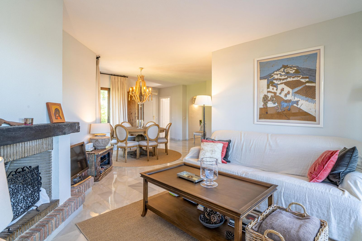 Appartement te koop in Calahonda | 2 slaapkamers H5330416