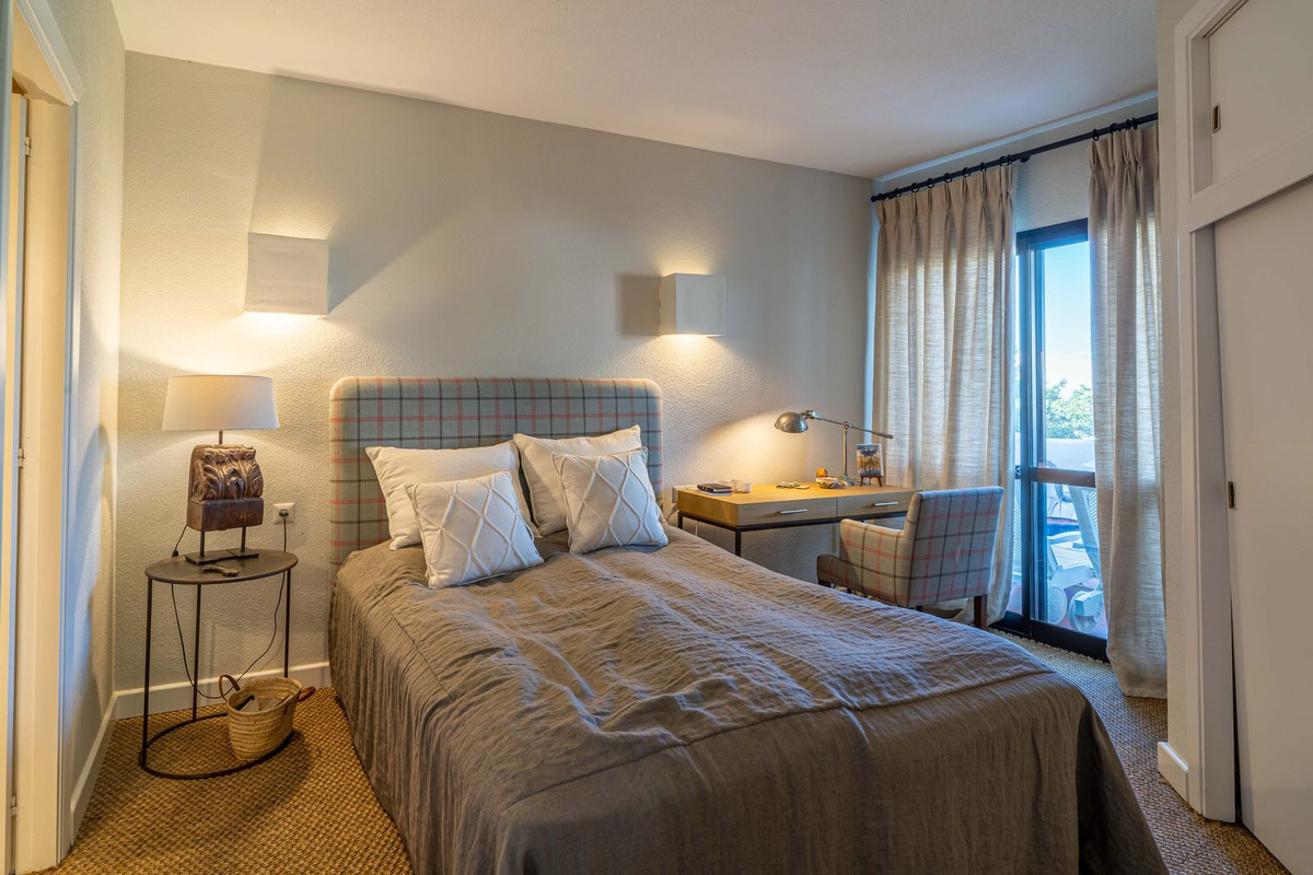 Appartement te koop in Calahonda | 2 slaapkamers H5330416