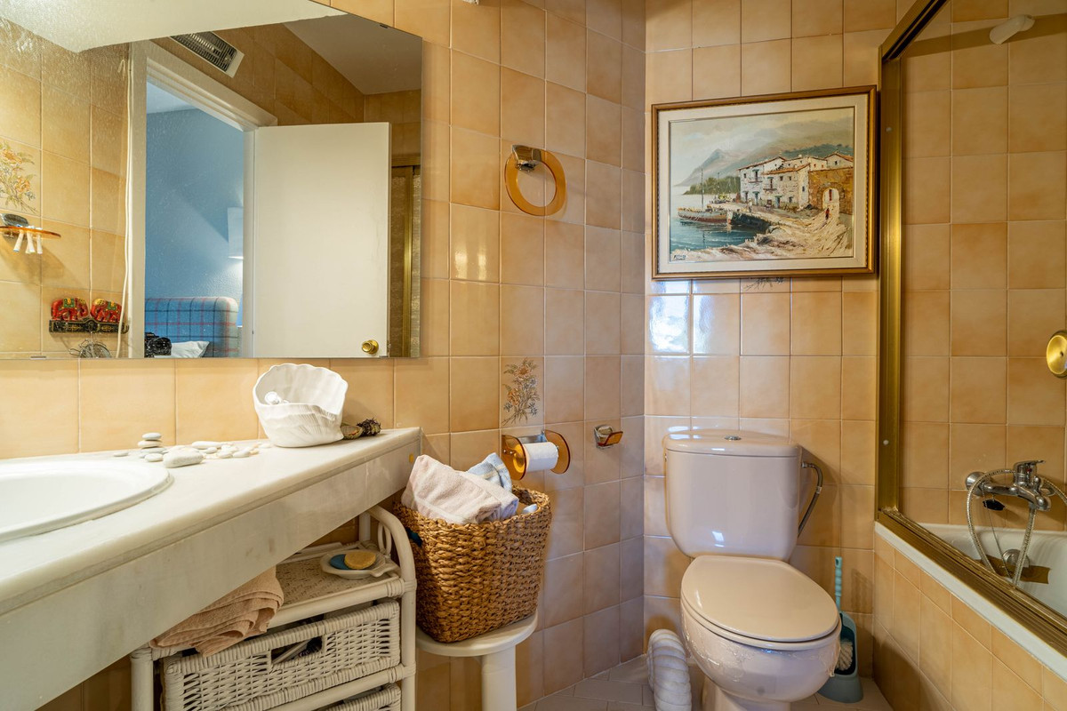 Appartement te koop in Calahonda | 2 slaapkamers H5330416