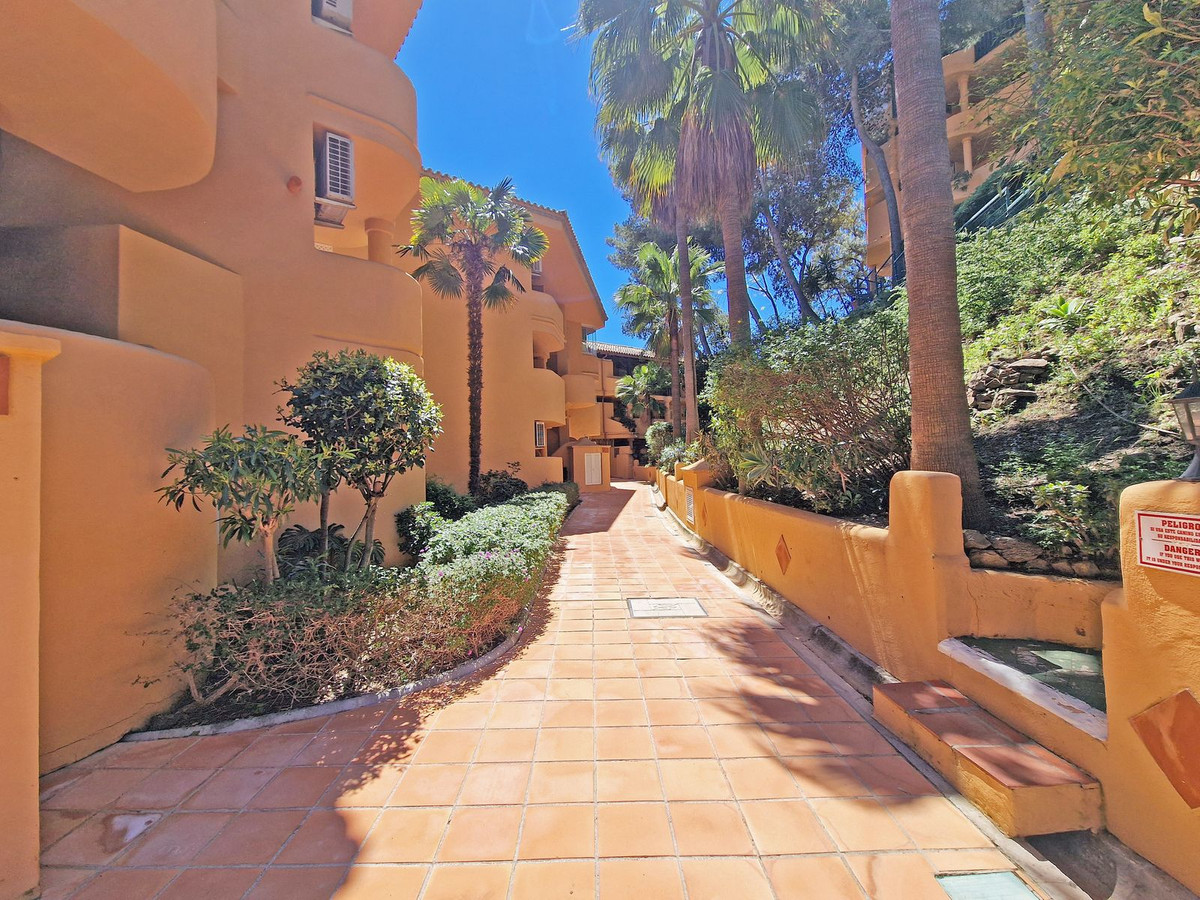 Appartement te koop in Calahonda | 3 slaapkamers H5339017
