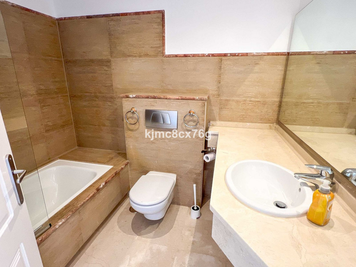 Appartement te koop in Calahonda | 3 slaapkamers H5343547