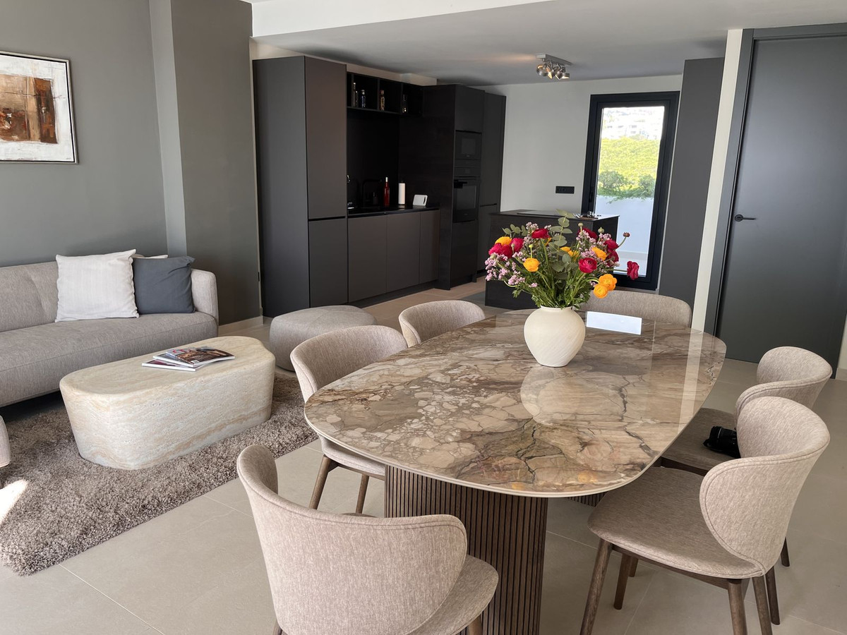Penthouse te koop in Calahonda | 3 slaapkamers H5348818