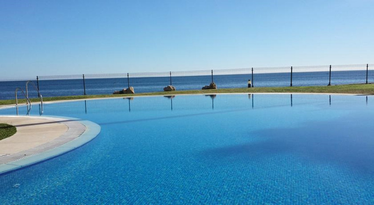 Penthouse te koop in Calahonda | 3 slaapkamers H5348818