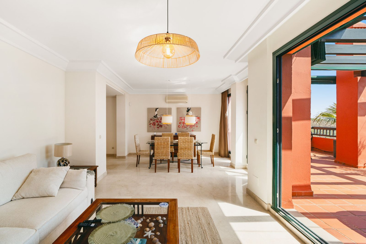 Appartement te koop in Calahonda | 3 slaapkamers H5350474