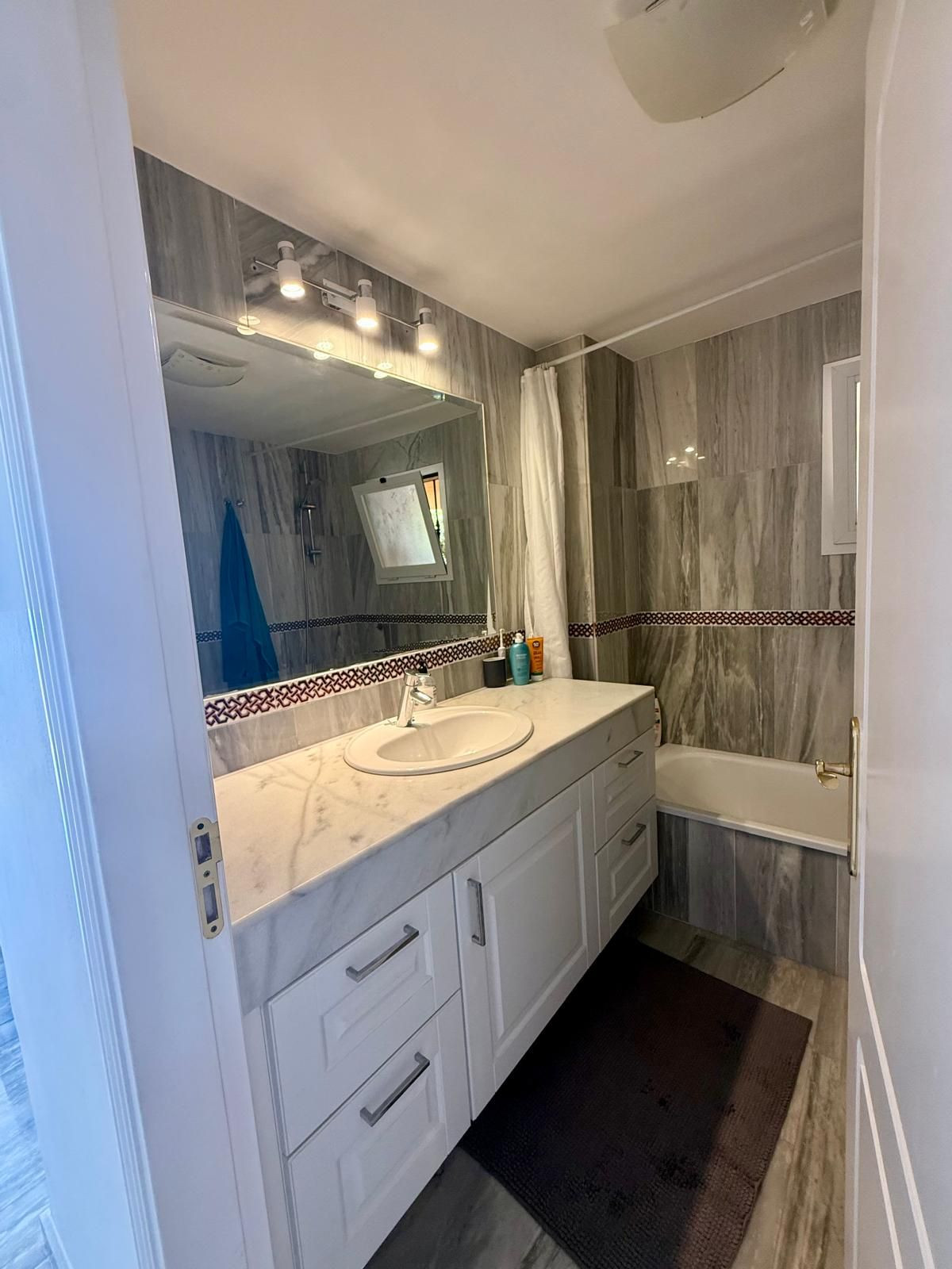 Appartement te koop in Calahonda | 3 slaapkamers H5353555