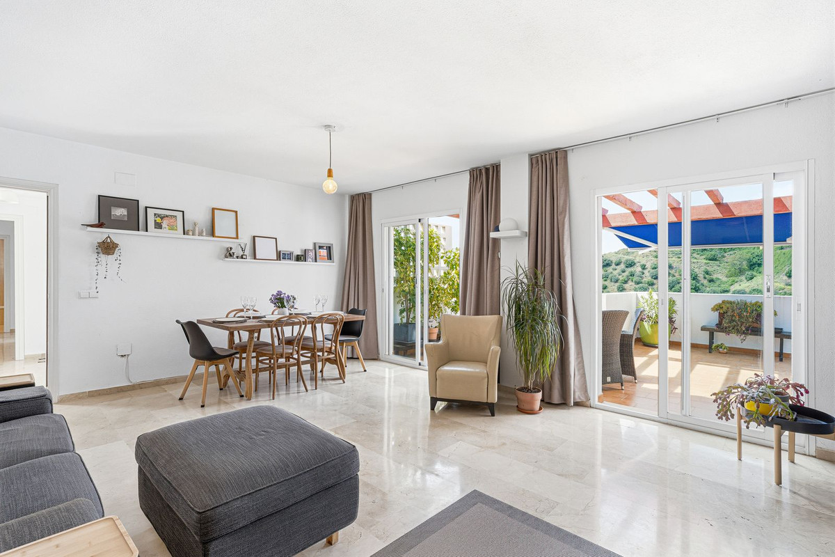 Penthouse te koop in Calahonda | 3 slaapkamers H5357239