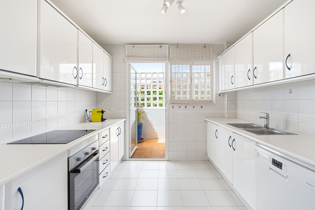 Penthouse te koop in Calahonda | 3 slaapkamers H5357239