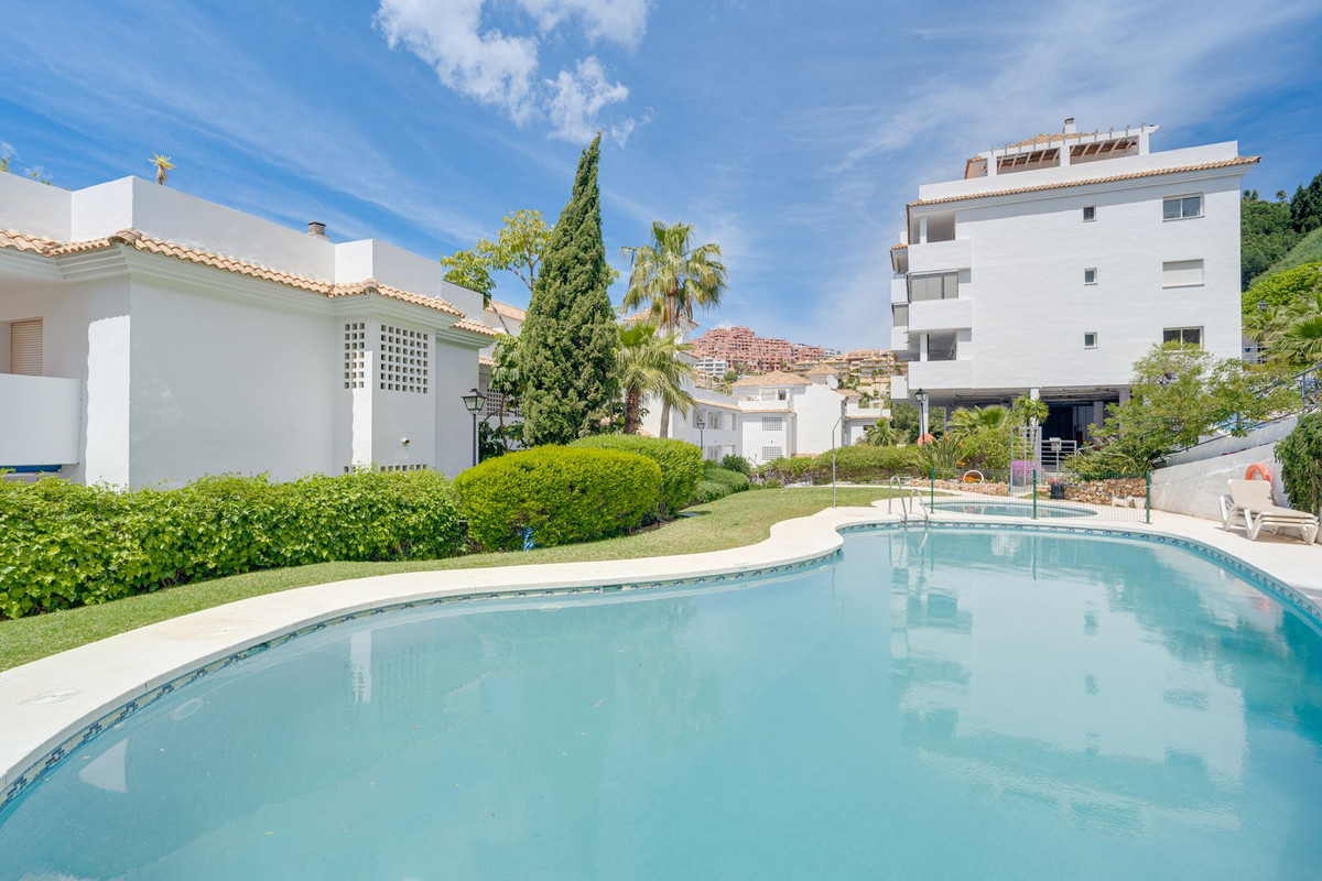 Penthouse te koop in Calahonda | 3 slaapkamers H5357239