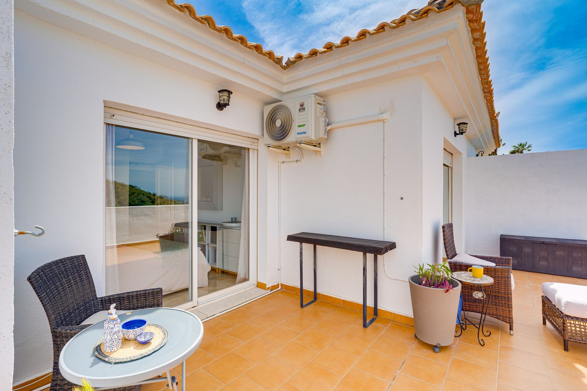 Penthouse te koop in Calahonda | 3 slaapkamers H5357239