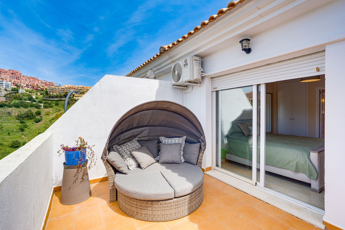 Penthouse te koop in Calahonda | 3 slaapkamers H5357239