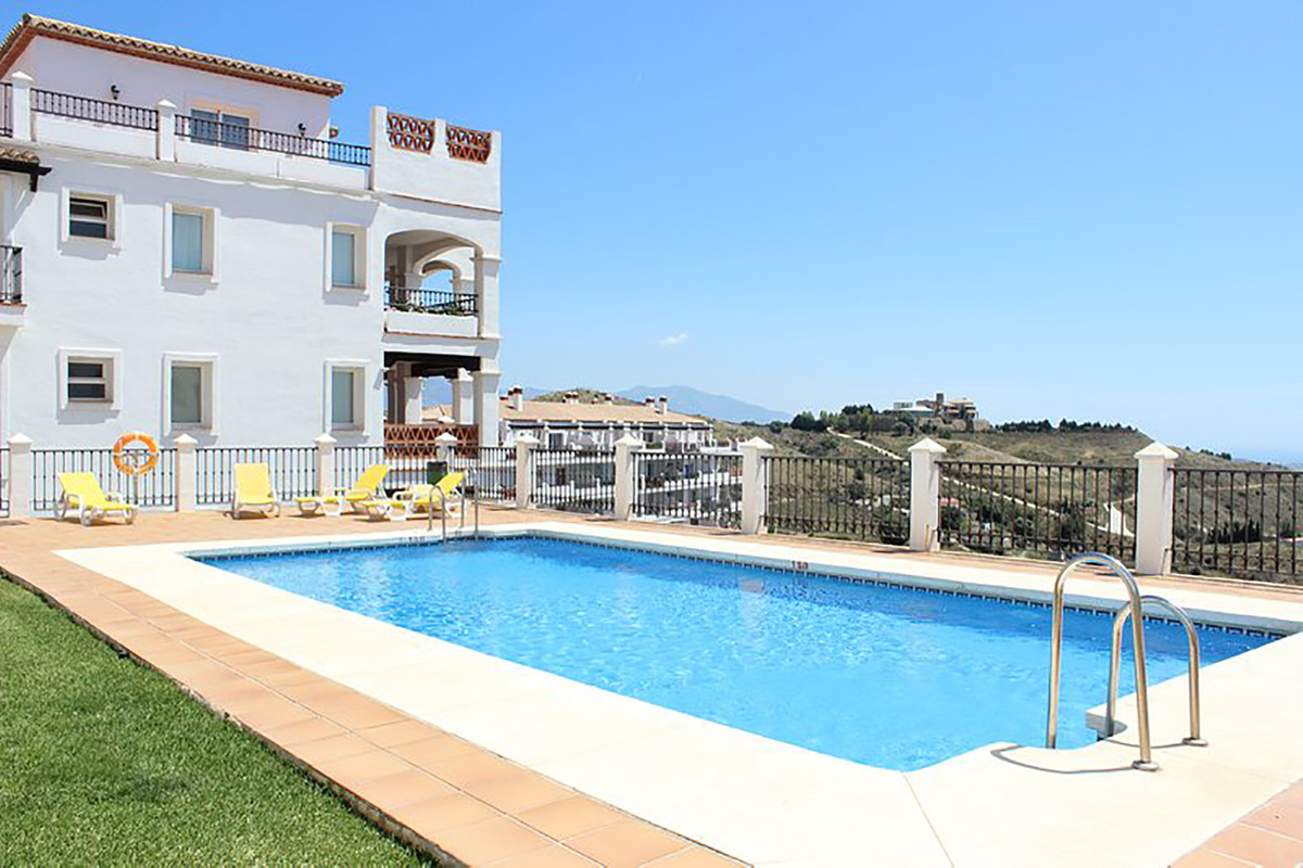 Penthouse te koop in Calahonda | 2 slaapkamers H5359543