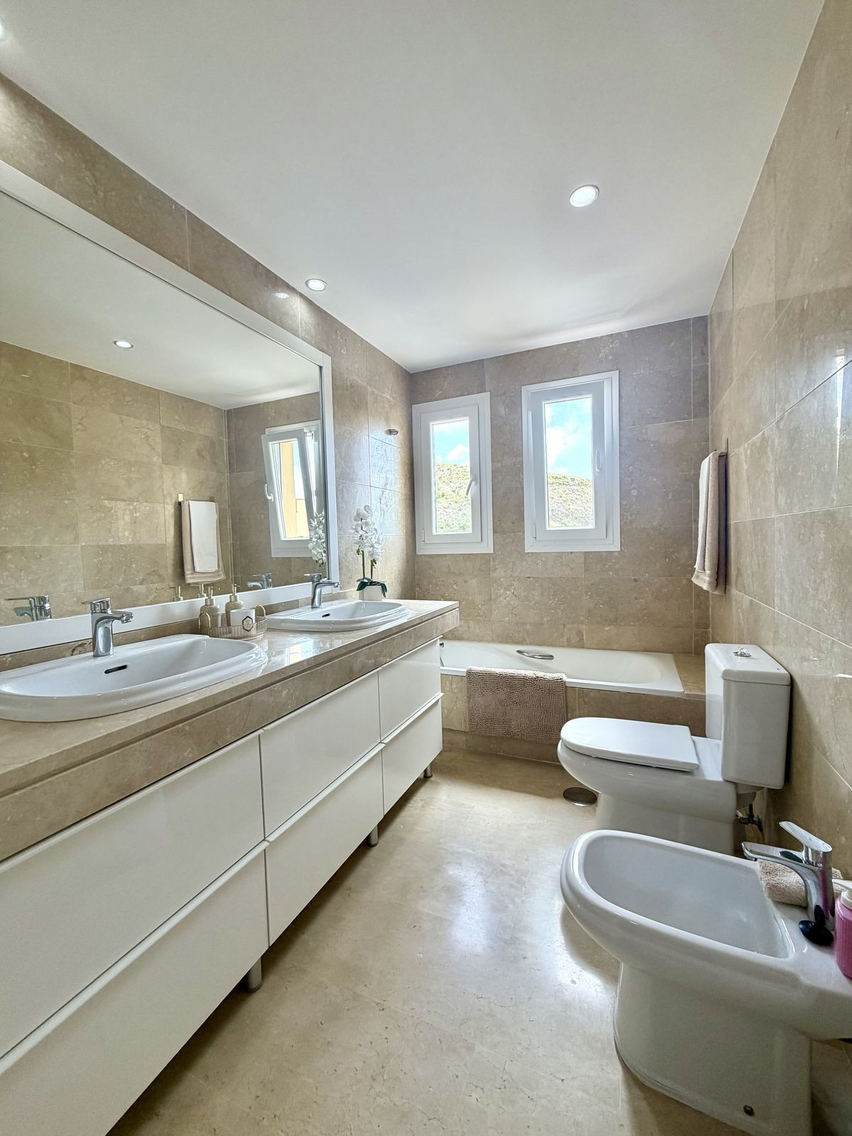 Appartement te koop in Calahonda | 3 slaapkamers H5366467