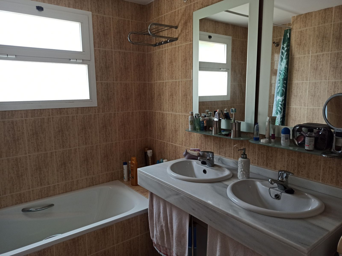 Appartement te koop in Calahonda | 2 slaapkamers H5367637