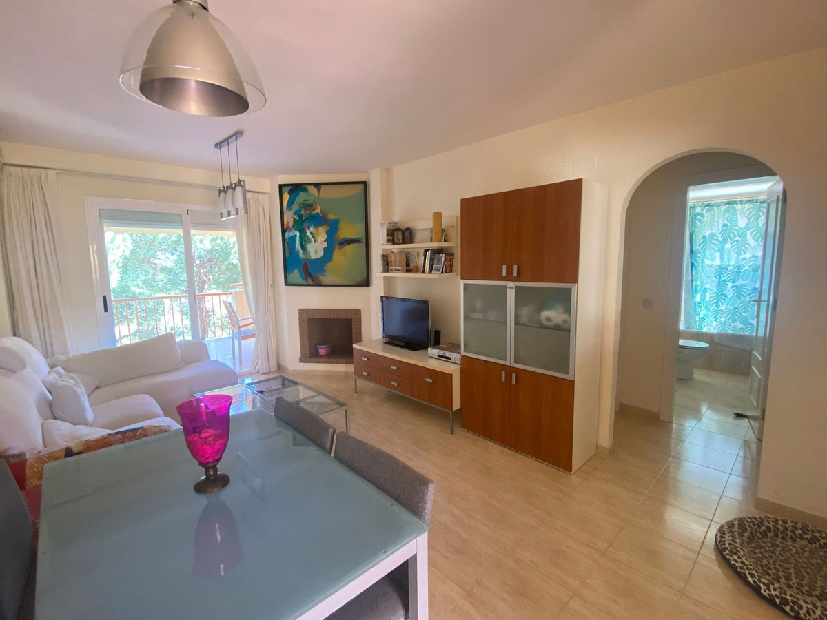 Appartement te koop in Calahonda | 2 slaapkamers H5367637