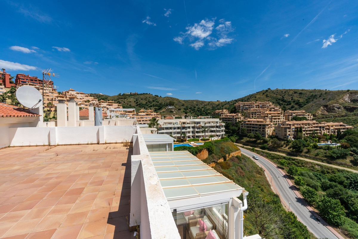 Penthouse te koop in Calahonda | 2 slaapkamers H5371294