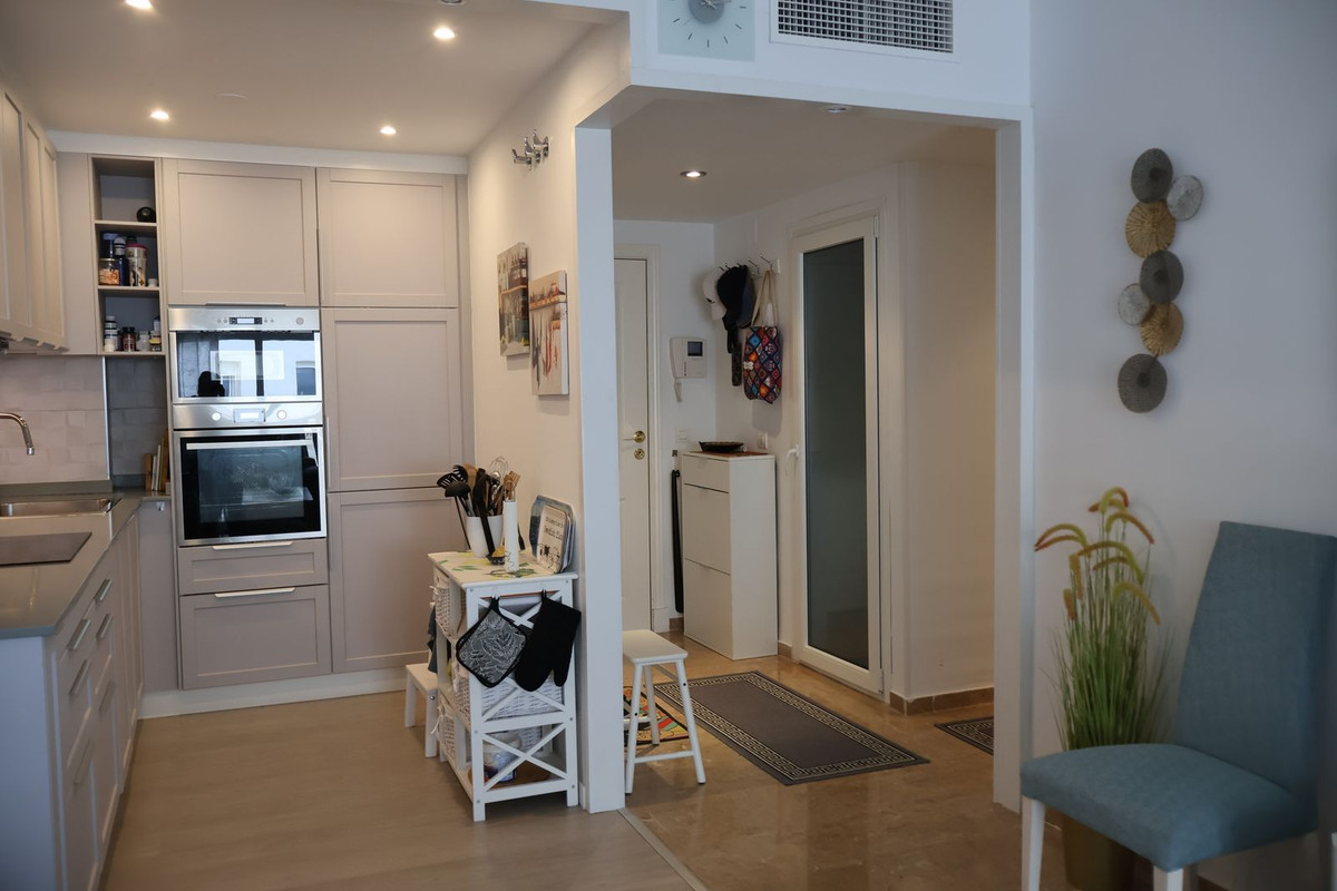 Appartement te koop in Calahonda | 2 slaapkamers H5378371
