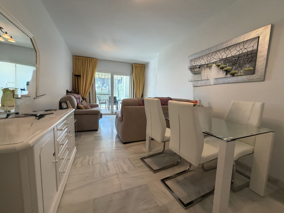 Appartement te koop in Calahonda | 2 slaapkamers H5383624