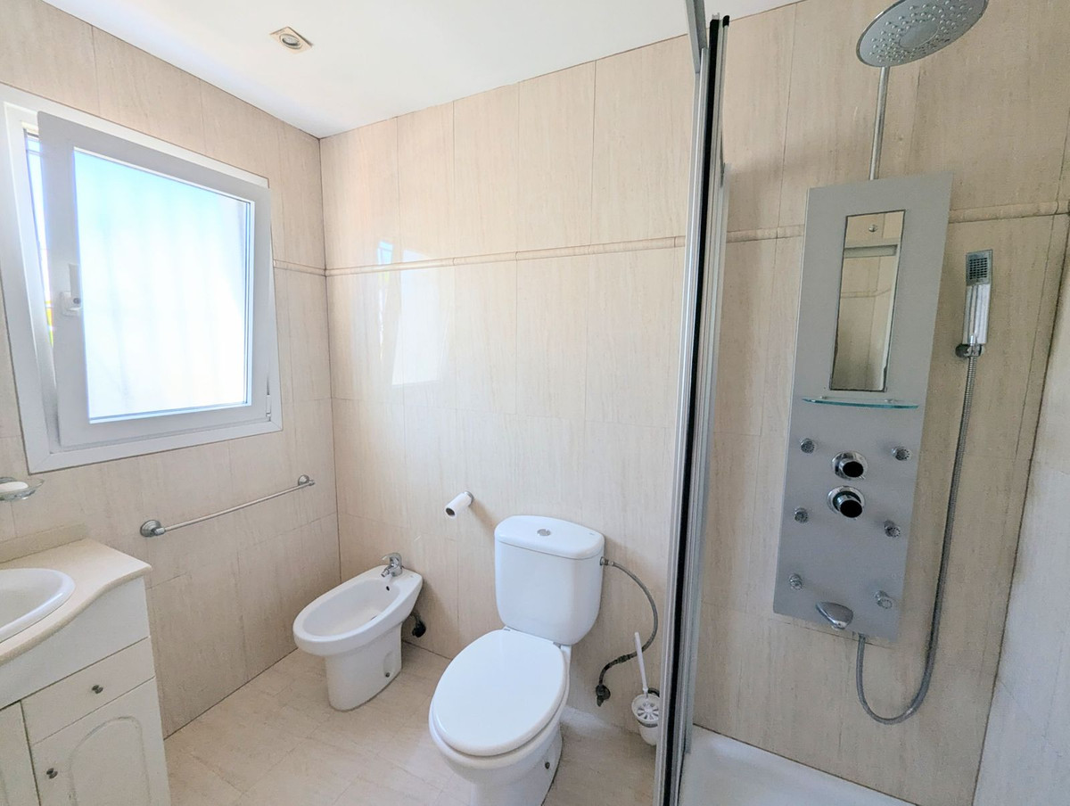Huis te koop in Calahonda | 3 slaapkamers H5387842