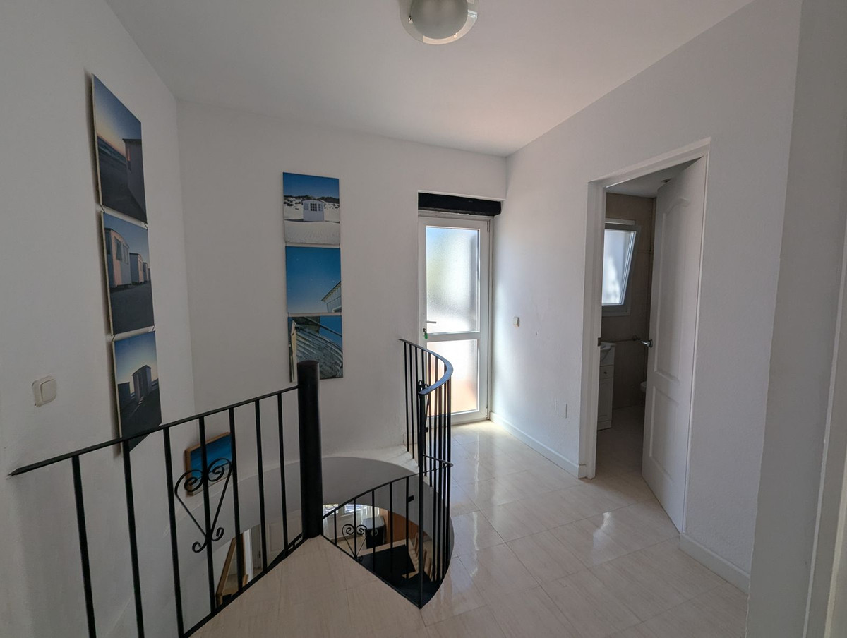 Huis te koop in Calahonda | 3 slaapkamers H5387842