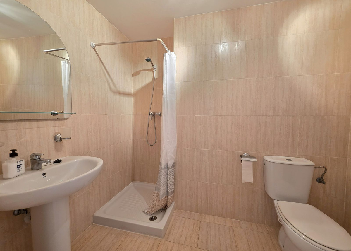 Appartement te koop in Calahonda | 2 slaapkamers H5389825
