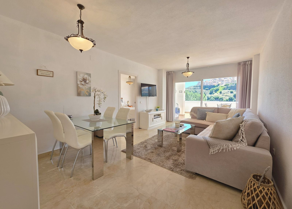 Appartement te koop in Calahonda | 2 slaapkamers H5389825