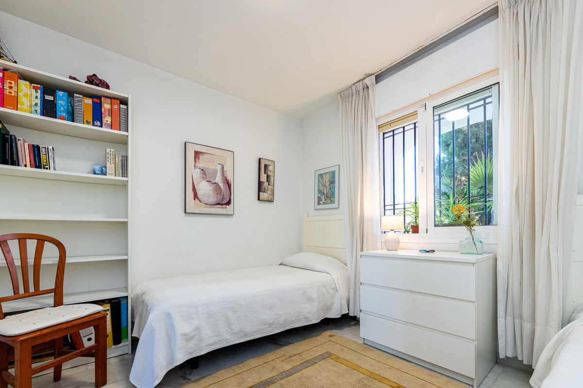 Appartement te koop in Calahonda | 2 slaapkamers H5394025