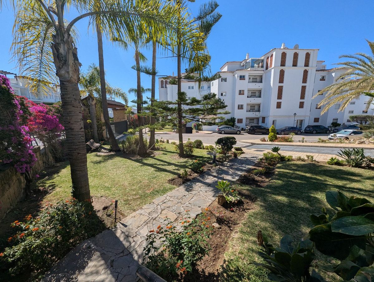 Appartement te koop in Calahonda | 2 slaapkamers H5399755