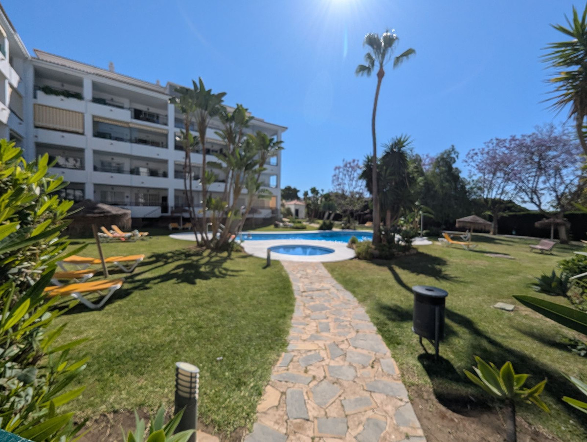 Appartement te koop in Calahonda | 2 slaapkamers H5399755