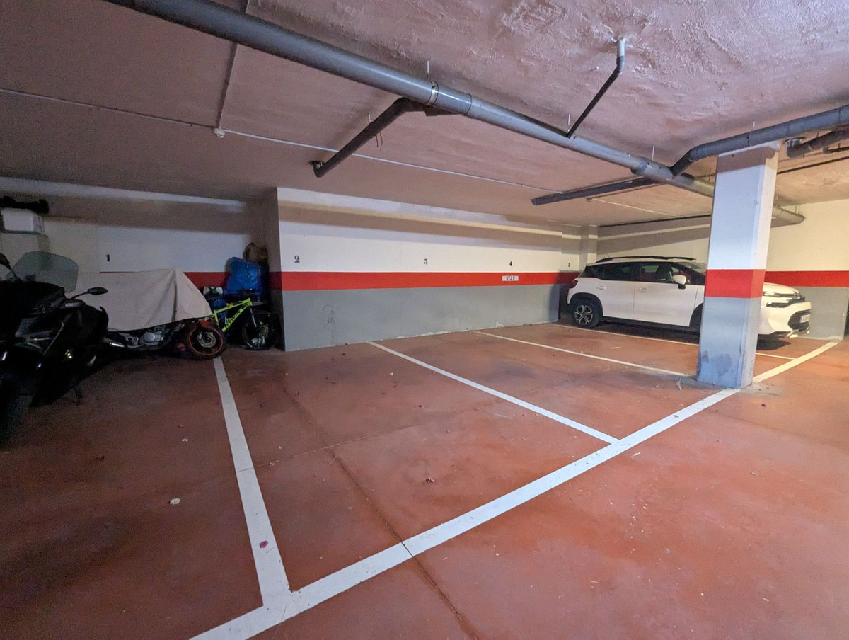 Appartement te koop in Calahonda | 2 slaapkamers H5399755