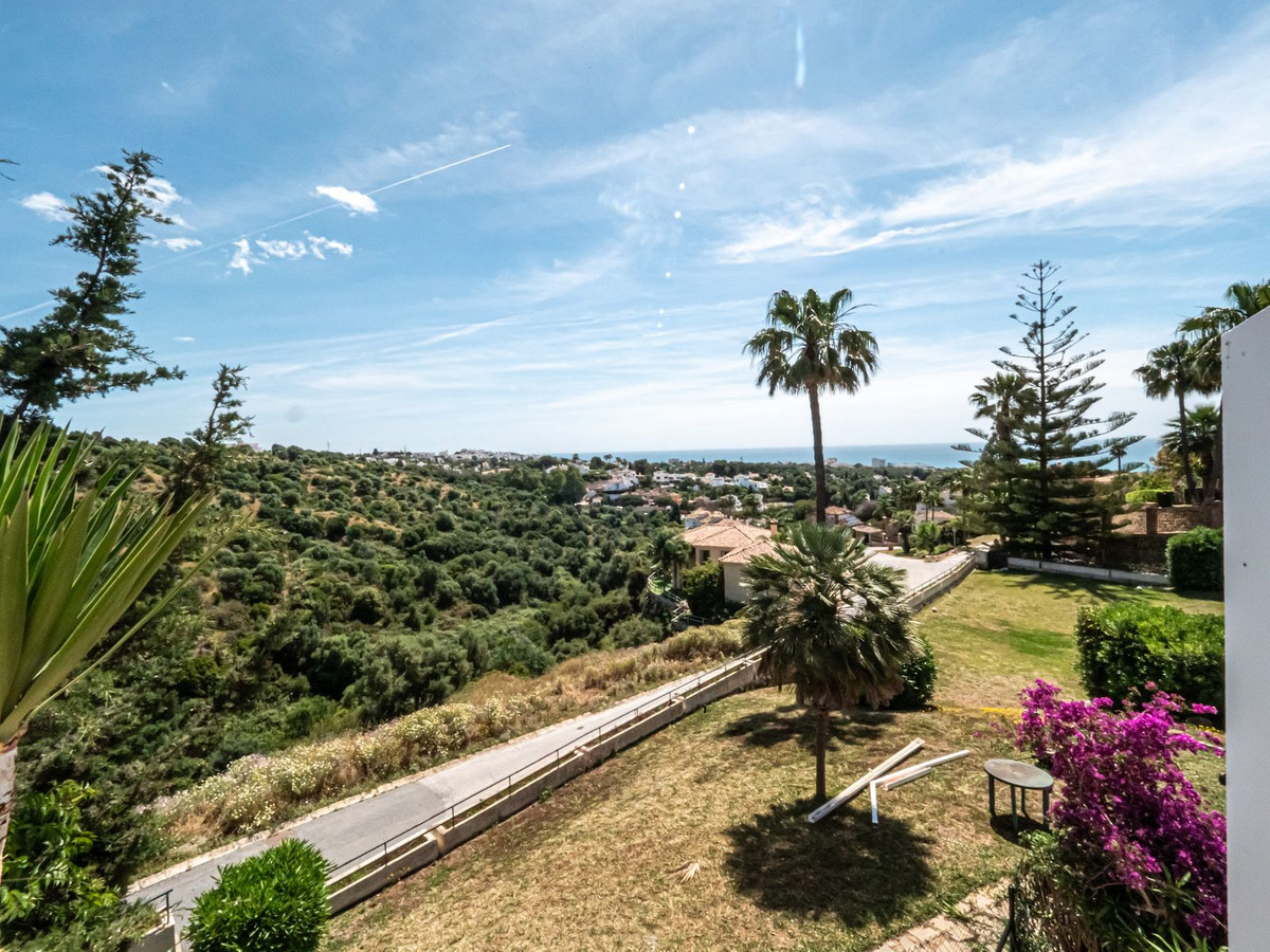 Huis te koop in Calahonda | 4 slaapkamers H5402227