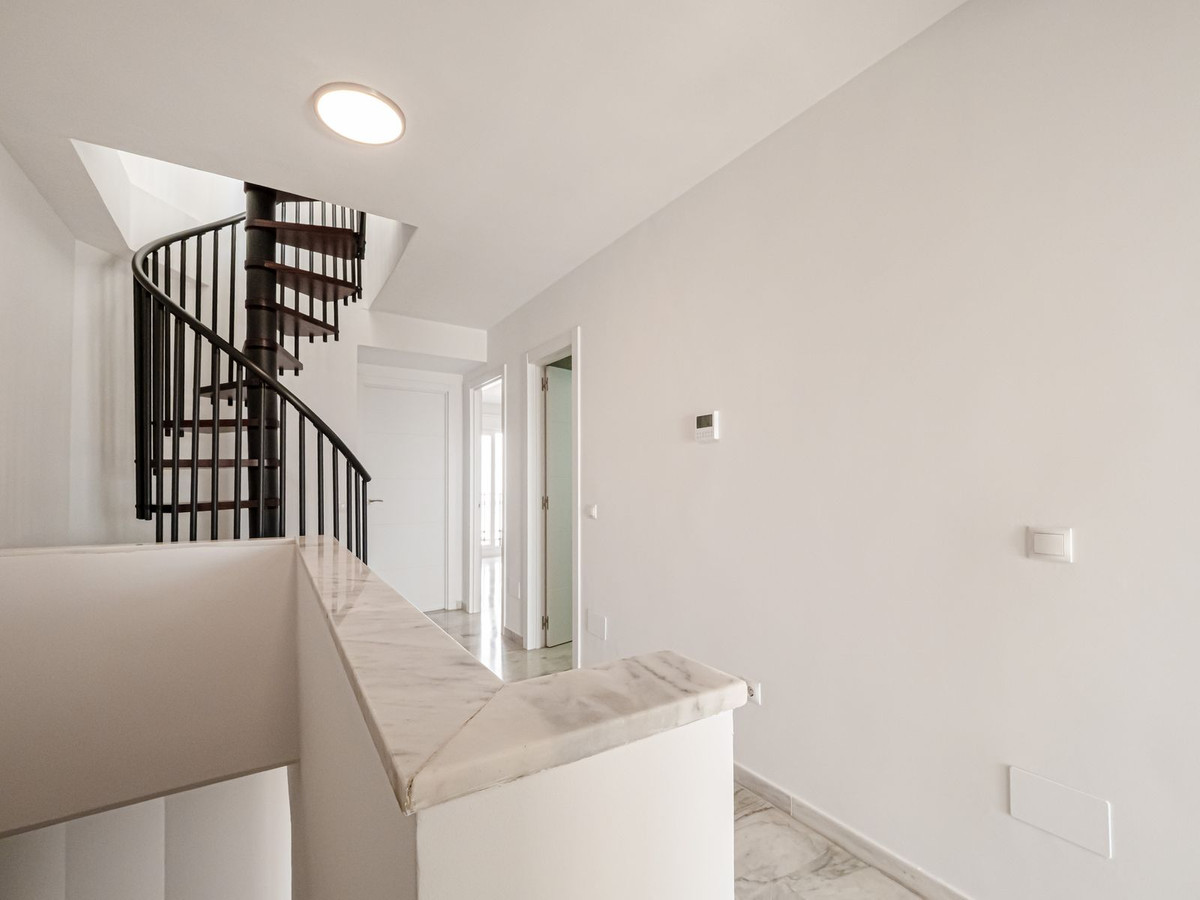Huis te koop in Calahonda | 4 slaapkamers H5402227