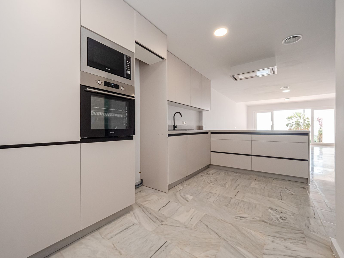 Huis te koop in Calahonda | 4 slaapkamers H5402227