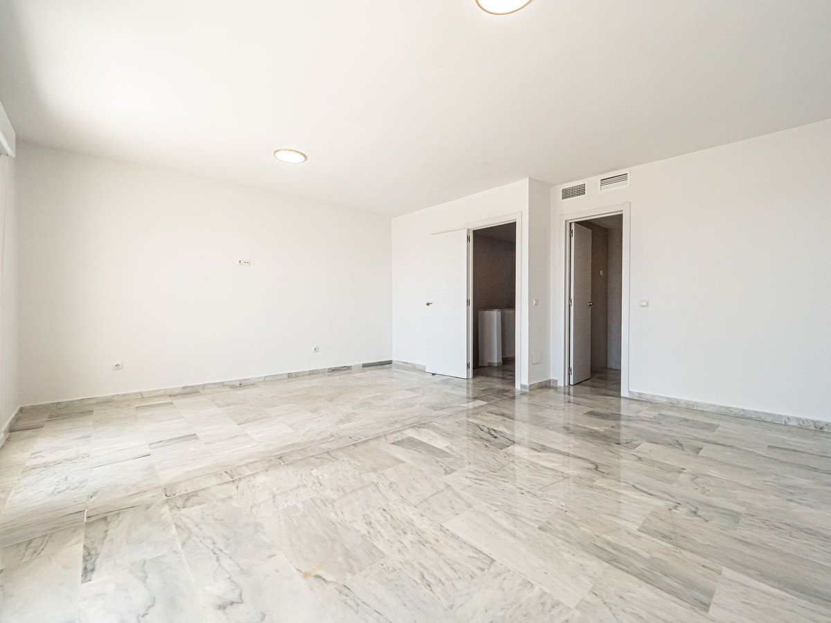 Huis te koop in Calahonda | 4 slaapkamers H5402227