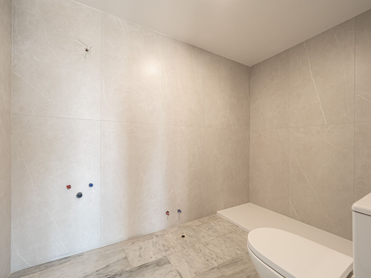 Huis te koop in Calahonda | 4 slaapkamers H5402227