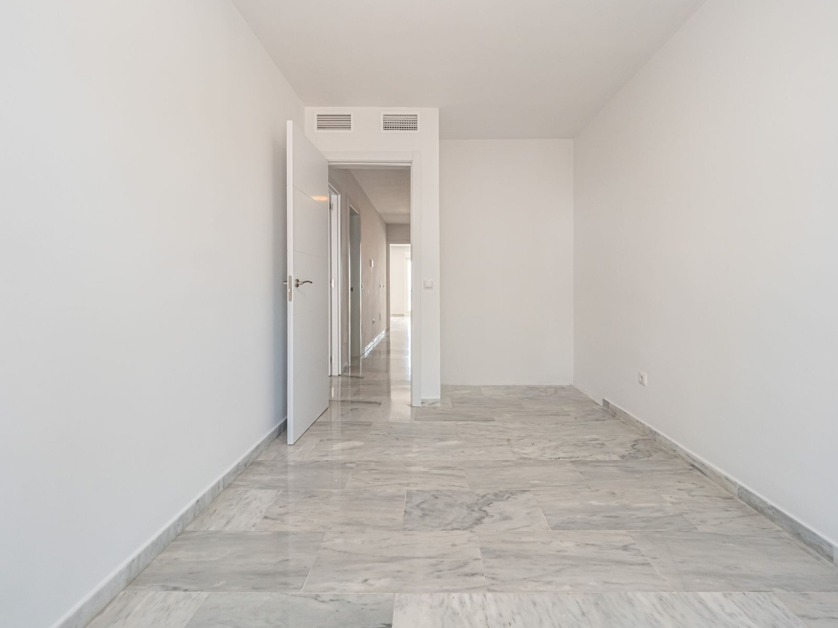 Huis te koop in Calahonda | 4 slaapkamers H5402227