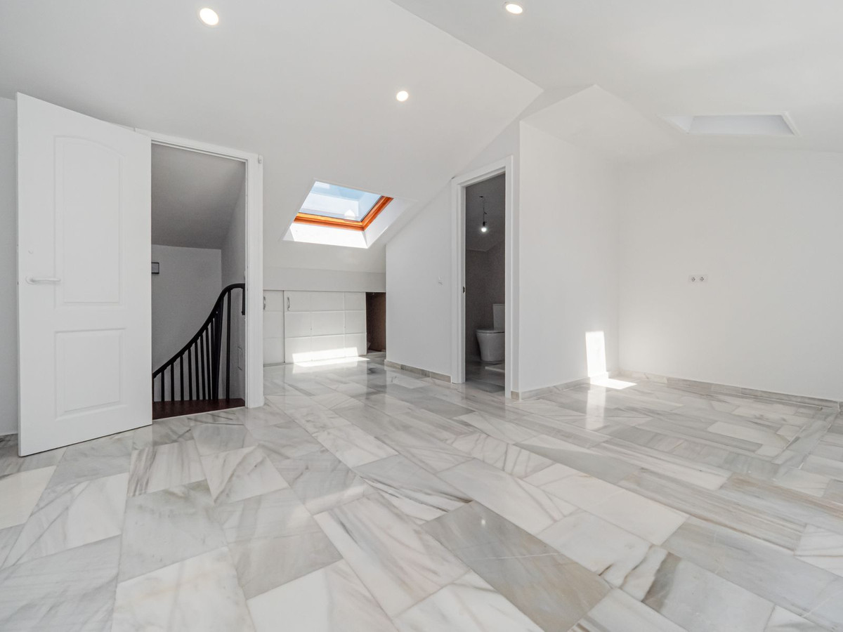 Huis te koop in Calahonda | 4 slaapkamers H5402227