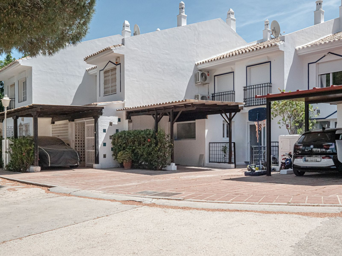 Huis te koop in Calahonda | 4 slaapkamers H5402227