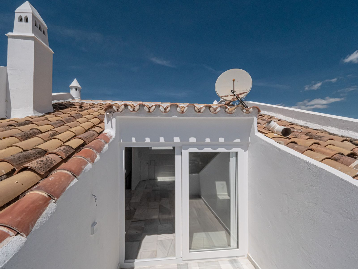 Huis te koop in Calahonda | 4 slaapkamers H5402227