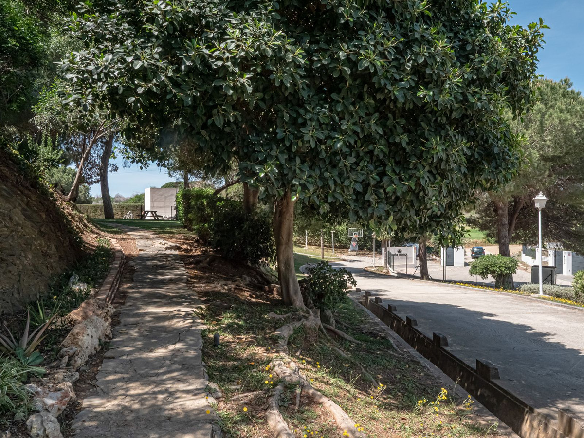 Huis te koop in Calahonda | 4 slaapkamers H5402227
