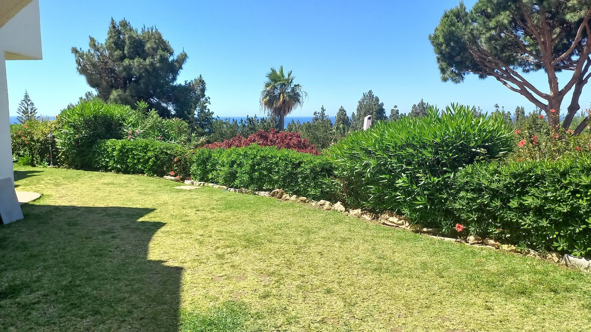 Appartement te koop in Calahonda | 4 slaapkamers H5402821