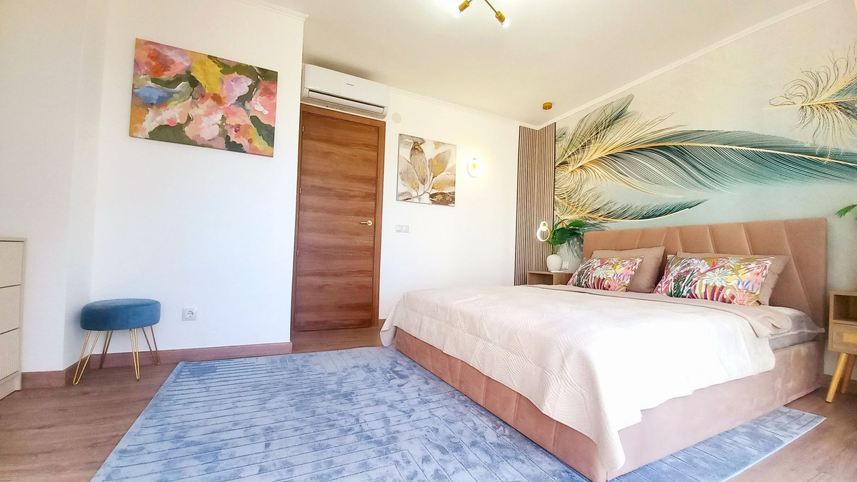 Appartement te koop in Calahonda | 4 slaapkamers H5402821